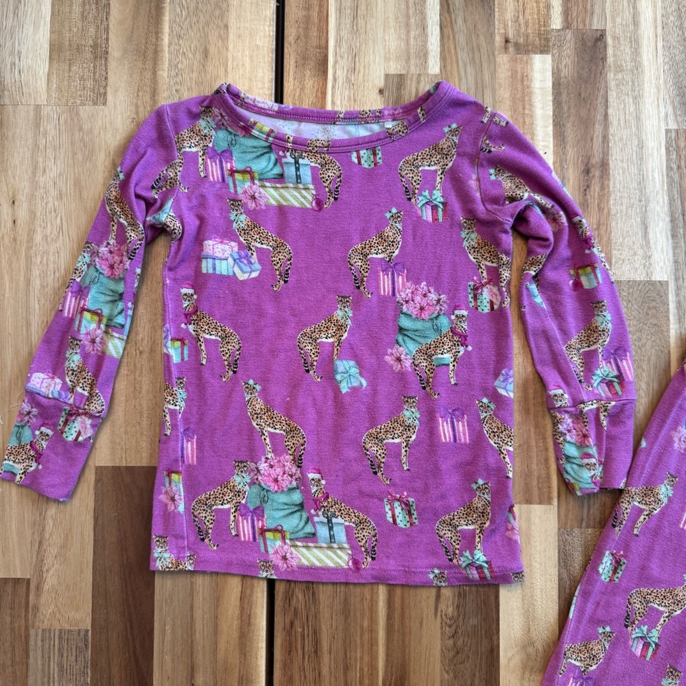 Posh Peanut Holiday Cheetah Bamboo Viscose Pajama Set Purple 2T PJ Long Sleeve - Picture 2 of 8